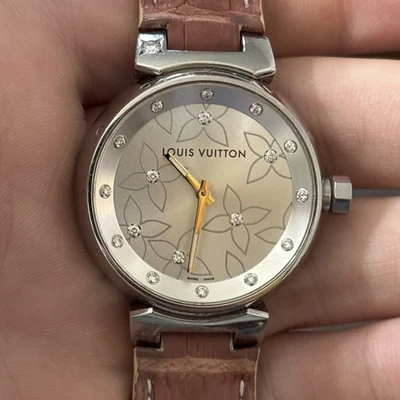 Auténtico reloj LOUIS VUITTON pandereta con diamantes Q131F RW8277 para dama funciona Foto 1 de 4