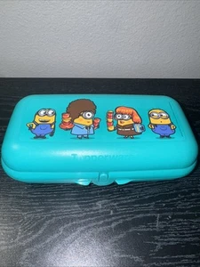 TUPPERWARE Minions Auster Mittagessen Snack Box Bleistift Behälter NEU - Bild 1 von 3