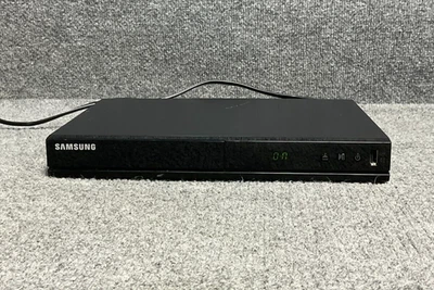 Samsung DVD-E360 1080p 📀 Progressive Scan DVD Player – USB – Black - Image 1 of 4