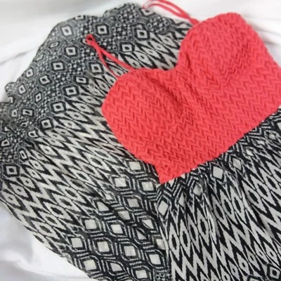 Maxi Vestido TRIXXI Corte Espalda Crochet Transparente Tribal Jr Talla S Coral Negro Crema  Foto 1 de 4