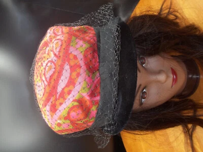 VINTAGE 1960'S PINK RED GREEN BLACK MESH PAISLEY LADIES HAT UNION MADE MID-MOD - Image 1 of 4