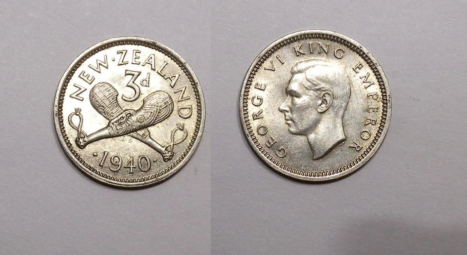 SILVER! SILVER! SILVER! 1940 NEW ZEALAND SILVER THREEPENCE #562-130 - Image 1 of 1