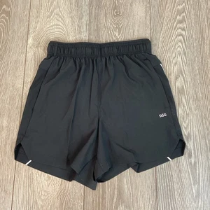 DSG 5" Inseam athletic fit built-in briefs men’s black stride shorts New - Picture 1 of 6