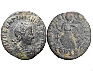 Valentinian II Æ Minimus. Constantinople, AD 388-392. - Picture 1 of 1