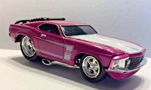 MUSCLE MACHINES 1969 FORD MUSTANG BOSS 302 - 1/64 DIECAST - 69 MUSTANG - - Picture 1 of 4