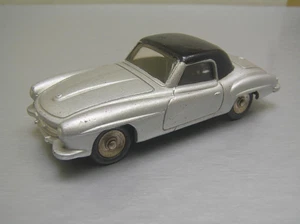 French Dinky Toys 24H Mercedes Benz 190SL with turned hubs made in England EXC - Bild 1 von 9