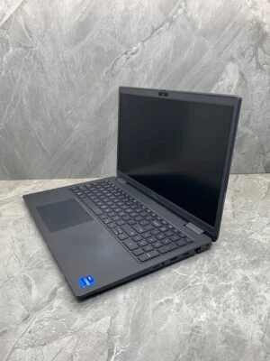Dell Latitude 3520 i7-1165G7 11th Gen 16GB/512GB SSD 15.5" FHD Touch Win 11 Pro - Image 1 of 3