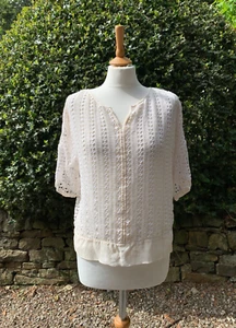 Massimo Dutti Cream Crochet Lace Style Blouse Top With Silk Trim Size S (UK 10?) - Picture 1 of 21