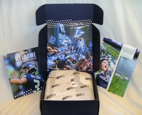2019 Seahawks Fleece Blanket In Souvenir Box Season Ticket Holder New FREE SHIP Cover