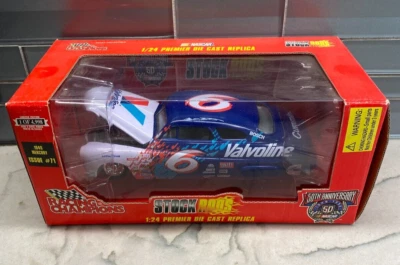 Racing Champions Nascar Stock Rods #6 1949 Mercury Edizione #71 Mark Martin NIB - Immagine 1 di 3