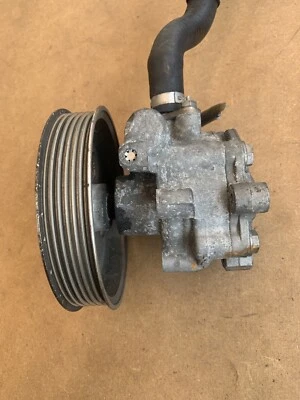 Bomba de dirección asistida Audi A4 Quattro 2005-2009 2,0 L 8E0145153D OEM Foto 1 de 4