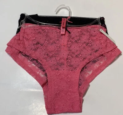NEW BETSEY JOHNSON 2 PAIR SET LACE PANTIES HIPSTER CHEEKY PINK BLACK LARGE - Image 1 of 3