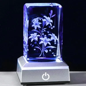 3D Engraving Crystal Cube Lily Flower with Colorful Base, Mothers Day Birthda... - Foto 1 di 7