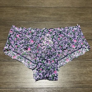 VICTORIA'S SECRET VERY SEXY VS High Leg Cheeky Panty Navy Lace Floral Medium - Picture 1 of 11
