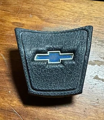 OEM 1969 72 Chevrolet Chevy Truck Horn Button OE C10 C20 Steering Wheel 70 71 GM - Image 1 of 3