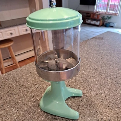 Vintage Hamilton Beach 20D Porcelain No.20 Malt Dispenser "Arnold"Jadeite Green  - Image 1 of 4
