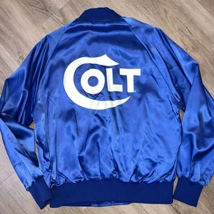 Giacca raso blu vintage Sports Master Usa COLT equitazione cavallo revolver XXL - Foto 1 di 7