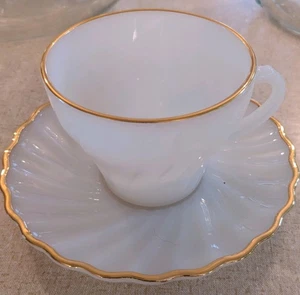 Fire King ANCHOR HOCKING MILK GLASS CUP & SAUCER GOLD RIM SET 14 PIECES NOS - Picture 1 of 11