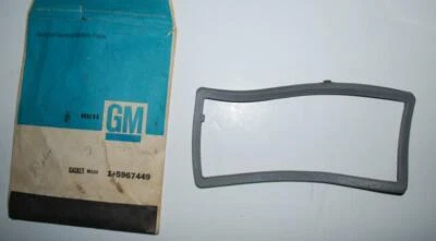 Nuevo de Lote Antiguo 1976 1977 Pontiac Lemans LÁMPARA TRASERA LATERAL JUNTA LENTE 5967449 GRAND LEMANS Foto 1 de 3