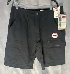 NWT WRANGLER Mens Cargo Shorts Black Five Star Premium Relaxed Fit Flex 32 (M) - Picture 1 of 2