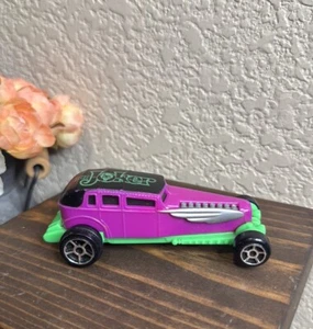 The Joker Hot Wheels Purple Green Car Mattel - DC Comics - McDonalds, 2016 - Picture 1 of 8