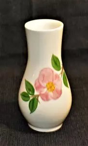 Vintage 1995 FRANCISCAN England Pink DESERT ROSE 5 3/4”h Bud Vase - Picture 1 of 3
