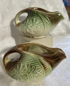 Pair Of McCOY POTTERY 1940s DAISY Green Brown Matte Finish Pitcher Creamer - Picture 1 of 4
