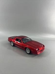 CHEVEROLET CAMARO SPORTS COUPE 1982 1:24 SCALE RED BY SAICO RARE FIND - Picture 1 of 24