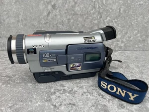 Sony DCR-TRV330E Digital 8 Hi8 Video 8 Handycam Camcorder Video Camera  - Picture 1 of 7