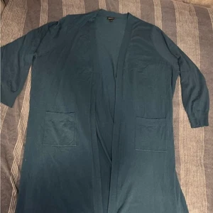 Cárdigan Torrid Teal manga larga con bolsillos - Imagen 1 de 8