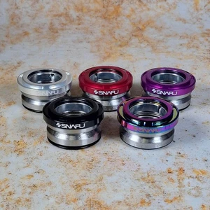 Auriculares BMX integrados Snafu Fontanel negros combustible para chorro pulido púrpura rojo - Imagen 1 de 14