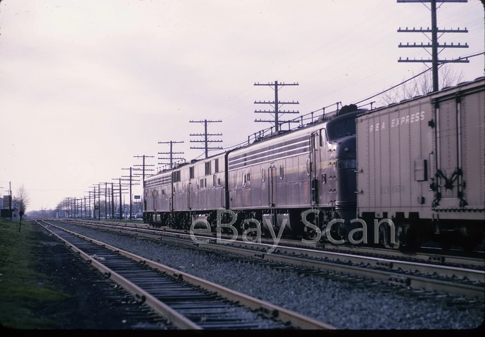 Tren expreso de pasajeros PRR E8 E7 E8 1966 Pennsylvania Railroad Foto 1 de 1