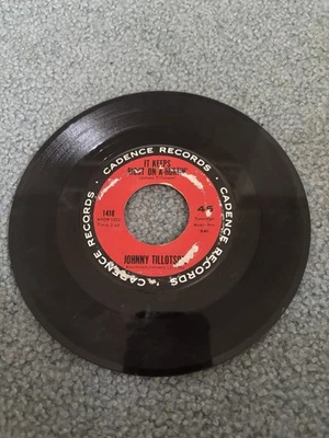Johnny Tillotson It Keeps Right On A-Hurtin She Gave Sweet Love To Me 45RPM - Image 1 of 2