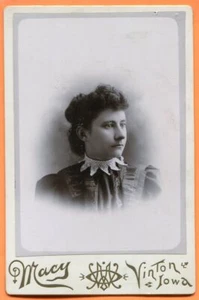 Vinton, IA, Portrait of a Young Woman, by Macy, circa 1890s - Picture 1 of 2