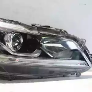 2016 2017 Honda Accord Headlight RH Halogen Sedan w/o LED DRL OEM 33100-T2A-A61 - Picture 1 of 7