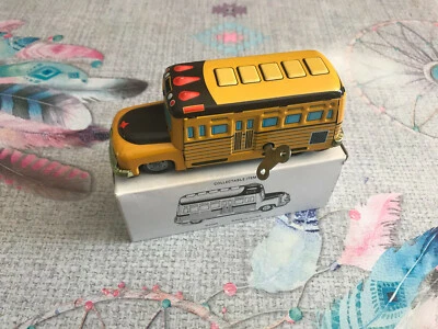 Jouet Tole Métal Réédition Ancien Car Autocar Bus School District MS285 13cm Clé - Photo 1/4