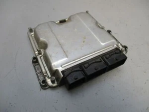 RENAULT MASTER II KASTEN (FD) 2.5 DCI 120 Módulo De Motor 8200132188 - Picture 1 of 5