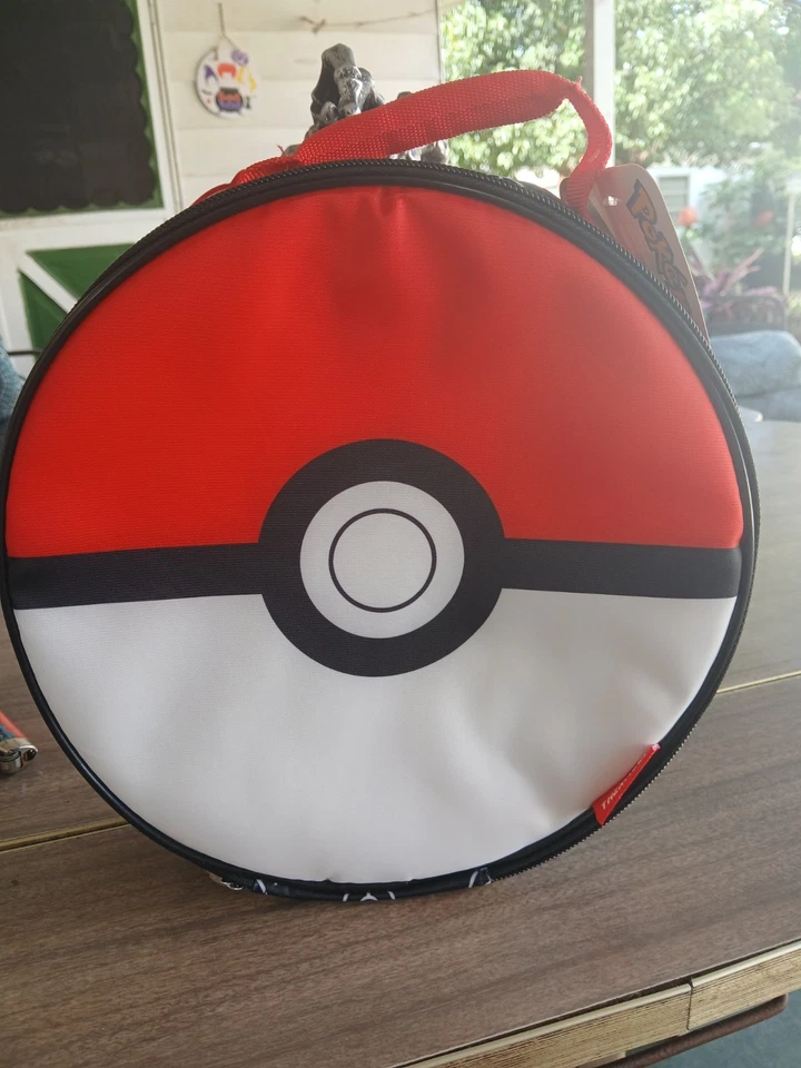 Bolsa de almuerzo Pokémon Poke Ball refrigerador aislado Foto 1 de 1