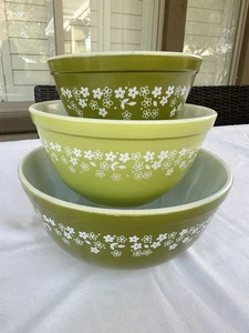 3 Vintage Pyrex Spring Blossom Crazy Daisy Nested Mixing Bowls Set 401 402 403 - Picture 1 of 13