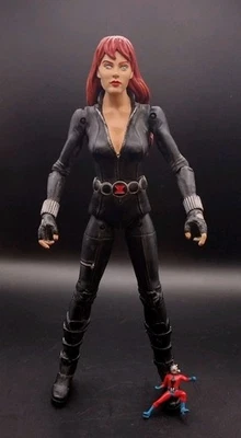 Figura Viuda Negra Marvel Diamond Select con Ant-man Foto 1 de 2