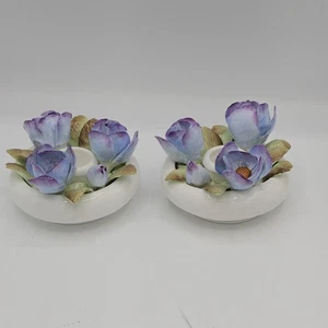 Par de candelabros vintage Royal Albert Manitoba Crocus flores púrpuras de China - Imagen 1 de 12