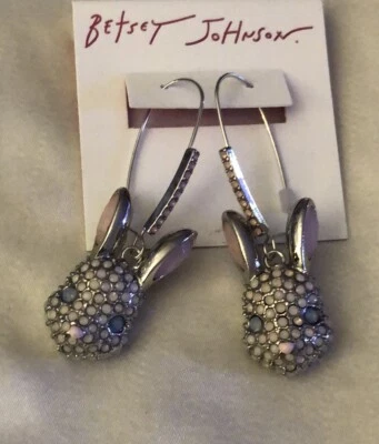 Pendientes colgantes Betsey Johnson tono plata Spring Bunny detalles de cristal nuevos con etiquetas Foto 1 de 4