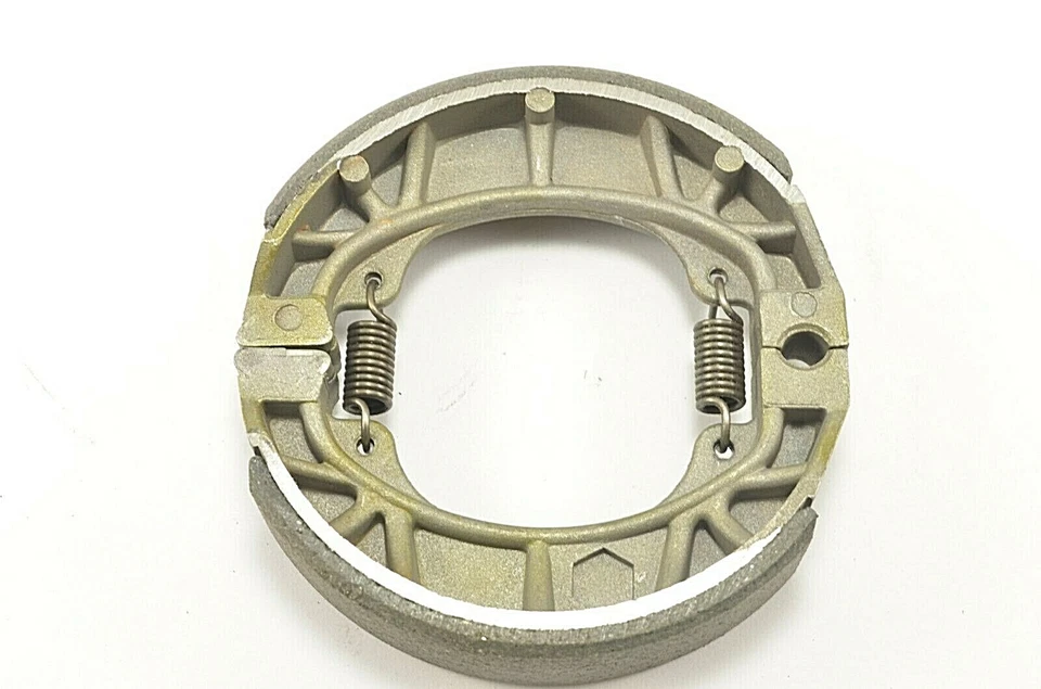 Задние тормозные колодки для Honda CT70 CL100 Z50A CT90 C200 SL90 CB100 CT200 - Изображение 1 из 1