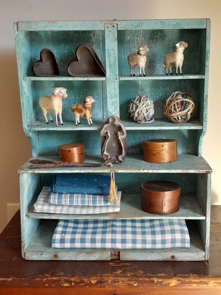 ARMARIO RETROCESO ANTIGUO HECHO A MANO PARA NIÑOS DEL SIGLO 19~HALLAZGO DE GRANJA~AAFA~PINTURA ANTIGUA Foto 1 de 4