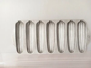 Molde para pan de maíz de aluminio fundido WEAREVER #2797 hecho en EE. UU. - Imagen 1 de 4