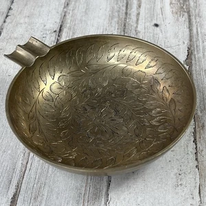 Vintage Mid-Century Hand Tooled Brass Ashtray, 5" Diameter - India - Picture 1 of 9