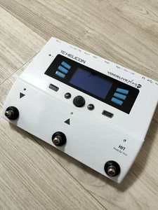 TC-Helicon Voicelive Play GTX Working Vocal & Guitar Effects Pedal white JP - Picture 1 of 2