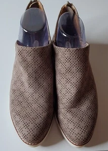 Dr. Scholl’s Be Free Beige Perforated Vegan Leather Platform Ankle Boot Sz 9 - Picture 1 of 10