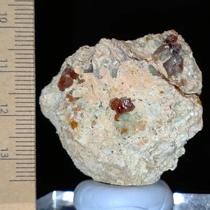 Grossular Hessonite Garnet raw natural crystals in matrix mineral specimen 255ct - Picture 1 of 9