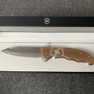 Victorinox Hunter Pro Alox Damast 2020 Limited Edition, Nr. 0147/6000 - Bild 1 von 1